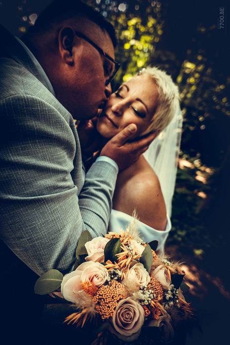 Photo de mariage réalisée par le Studio 7700.BE chez Fhano