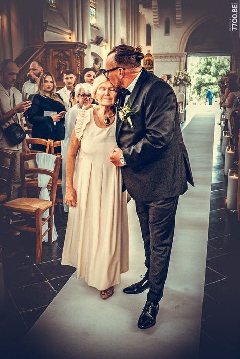 Photo de mariage réalisée par le Studio 7700.BE chez Fhano