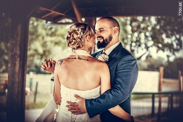 Photo de mariage réalisée par le Studio 7700.BE chez Fhano