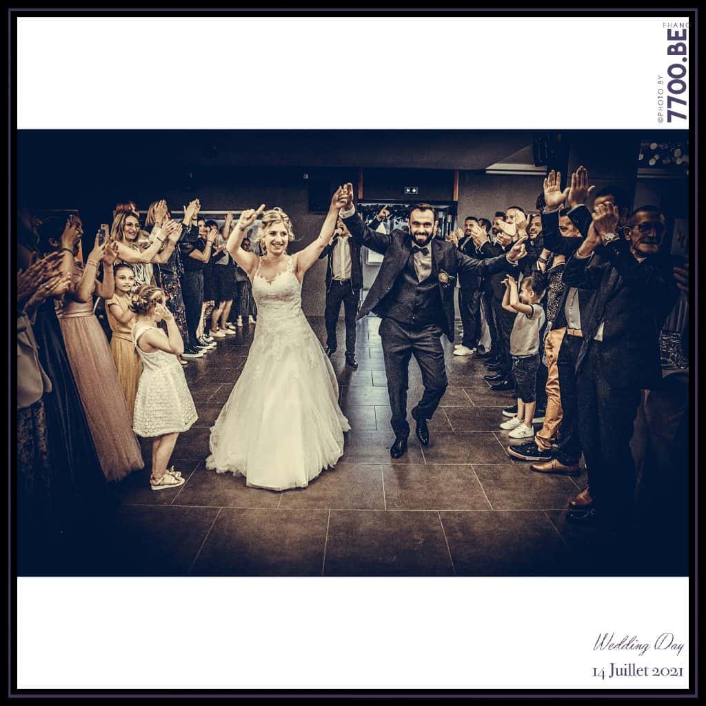 Entrée des mariés lors de la réception au domaine de l'abbaye à Raismes - Quelques photos © faites par le studio 7700BE et votre photographe Fhano lors du mariage de GERALDINE ET SEBASTIEN